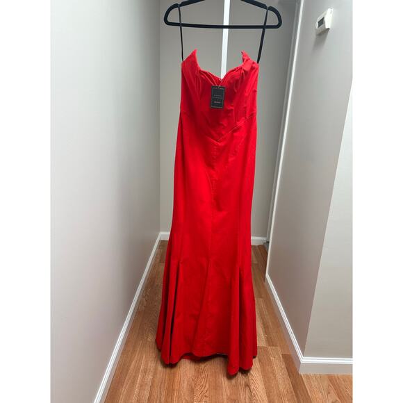 NEW NWT Michael Costello Revolve Billie Gown in Red size Large - Picture 6 of 7